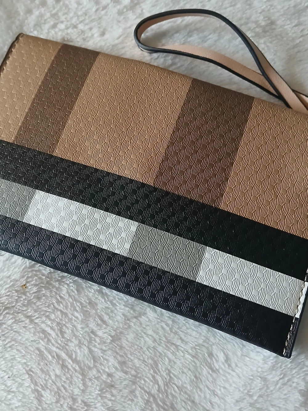 Designer Inspired Plaid Striped Women’s Envelope Wristlet Bag - 2 OPTIONS! NWOT